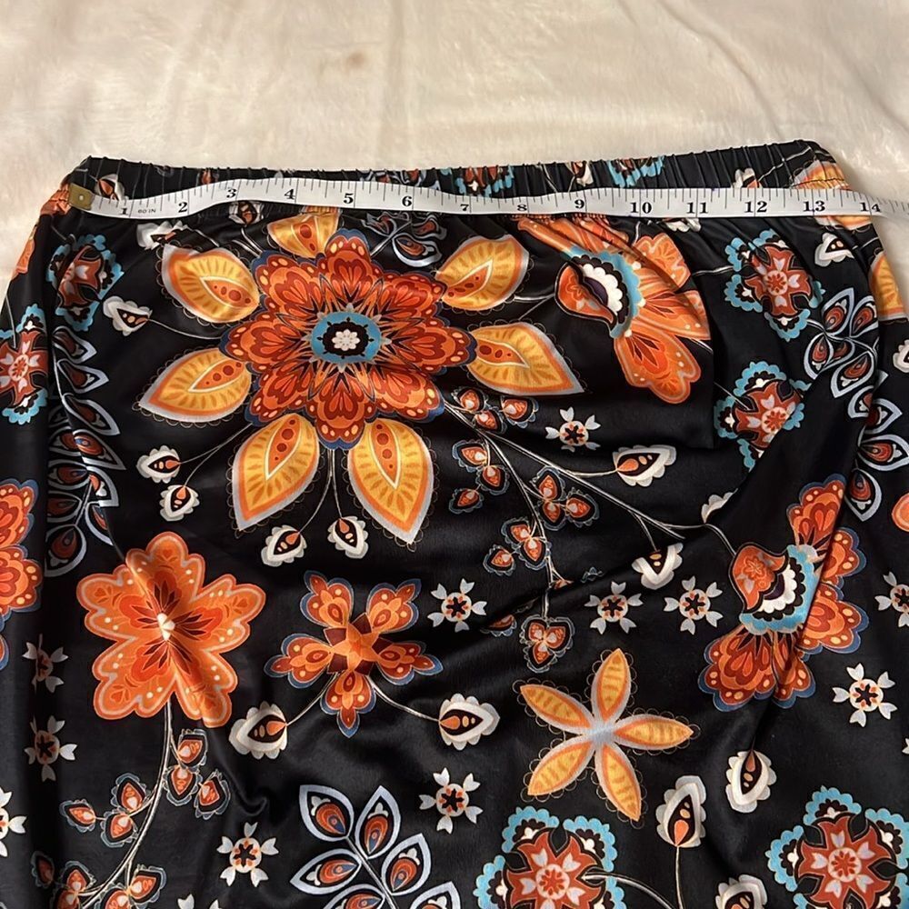 Temu Floral Tube Top - Picture 2 of 4